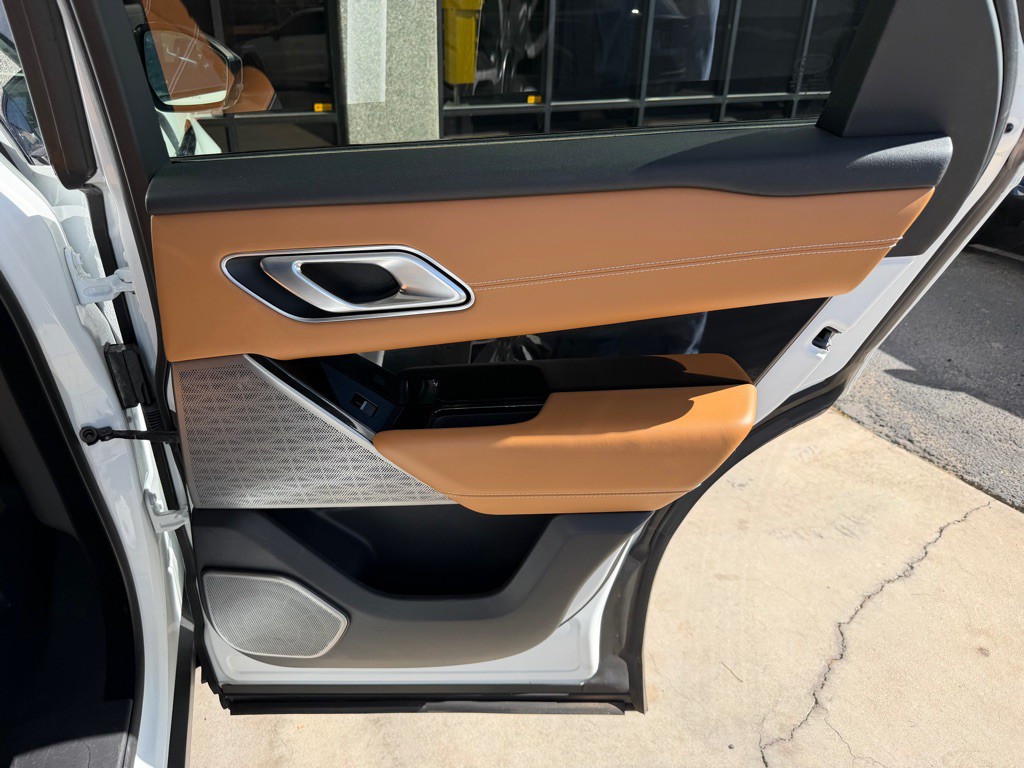 2020 Land Rover Range Rover Image 32