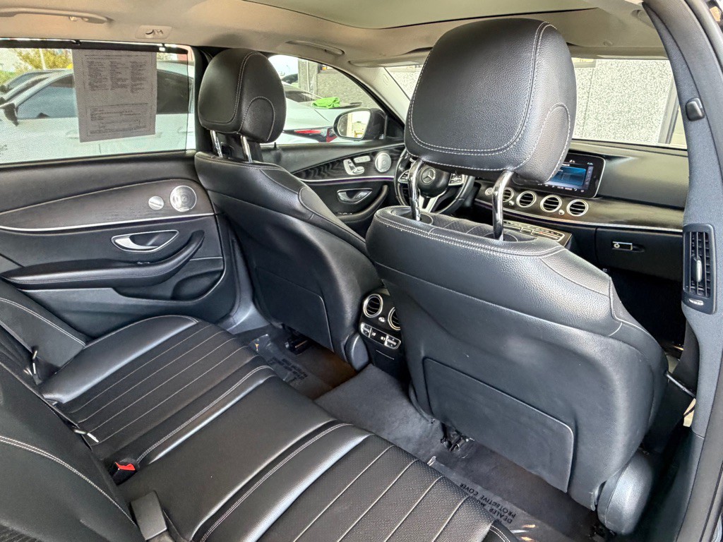 2020 Mercedes-Benz E-Class Image 36