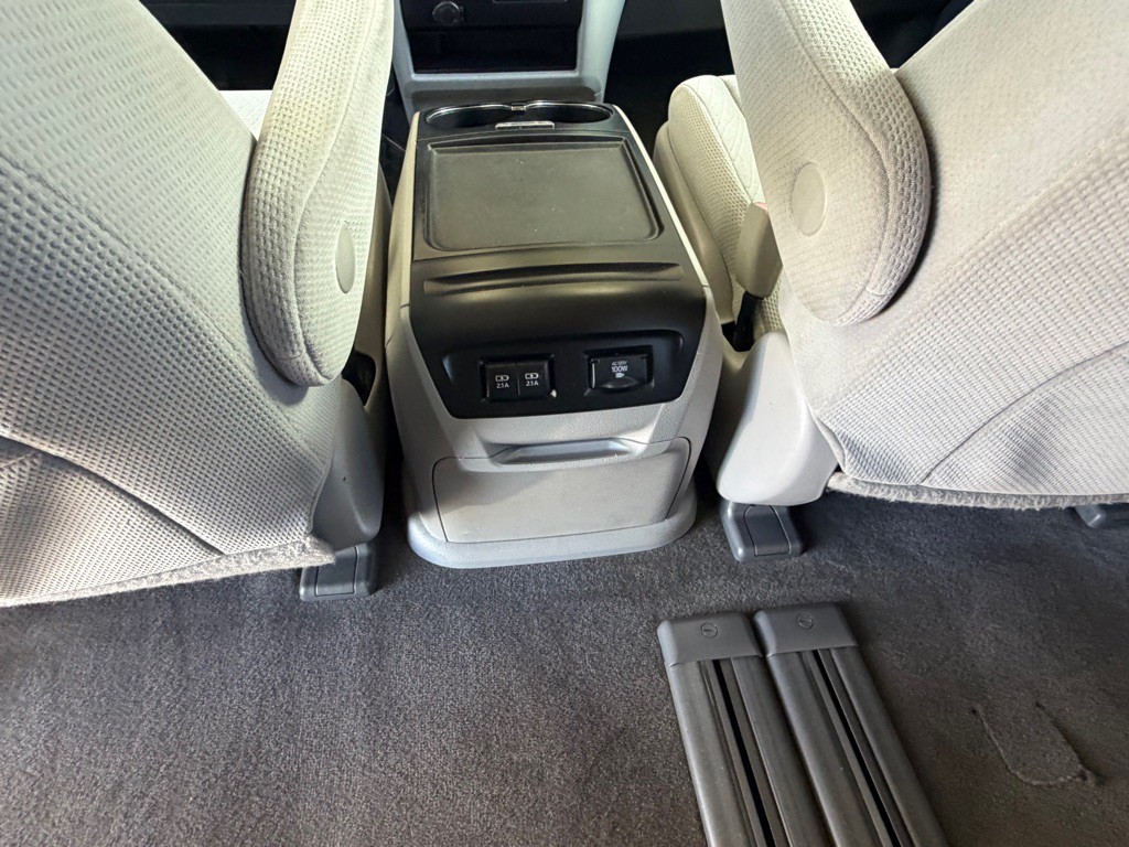 2018 Toyota Sienna Image 25