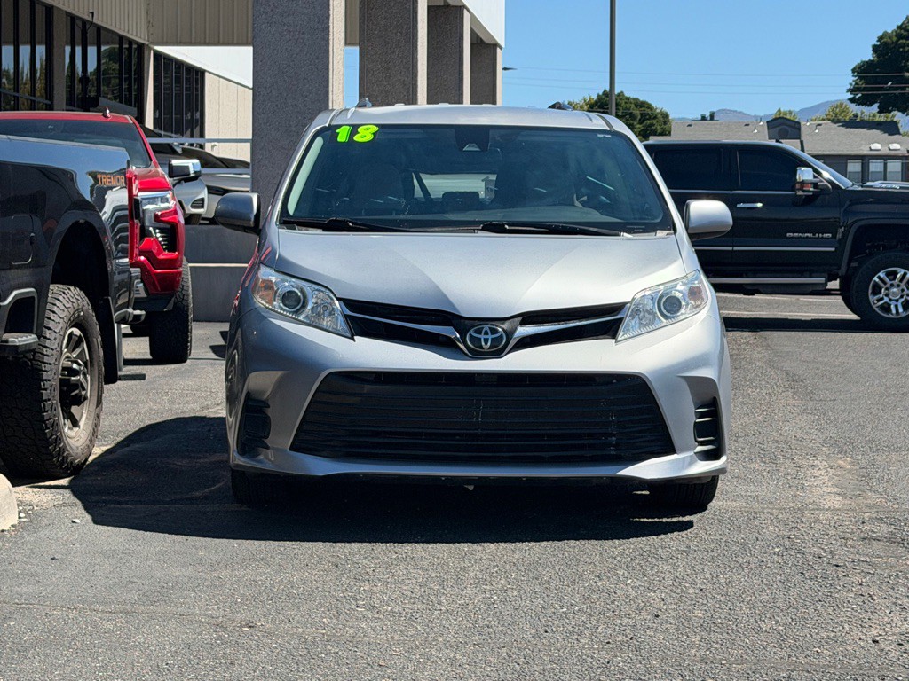 2018 Toyota Sienna Image 41