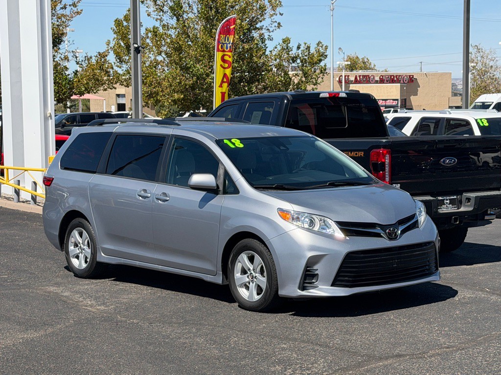 2018 Toyota Sienna Image 54