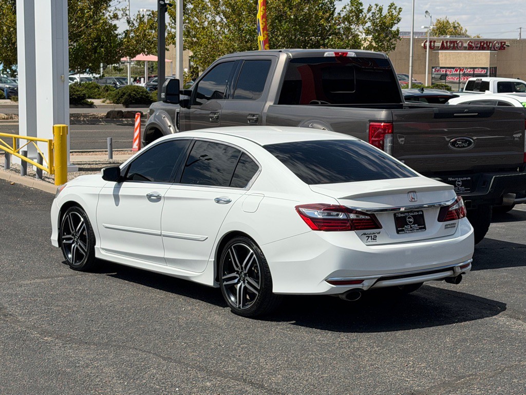2017 Honda Accord Image 43