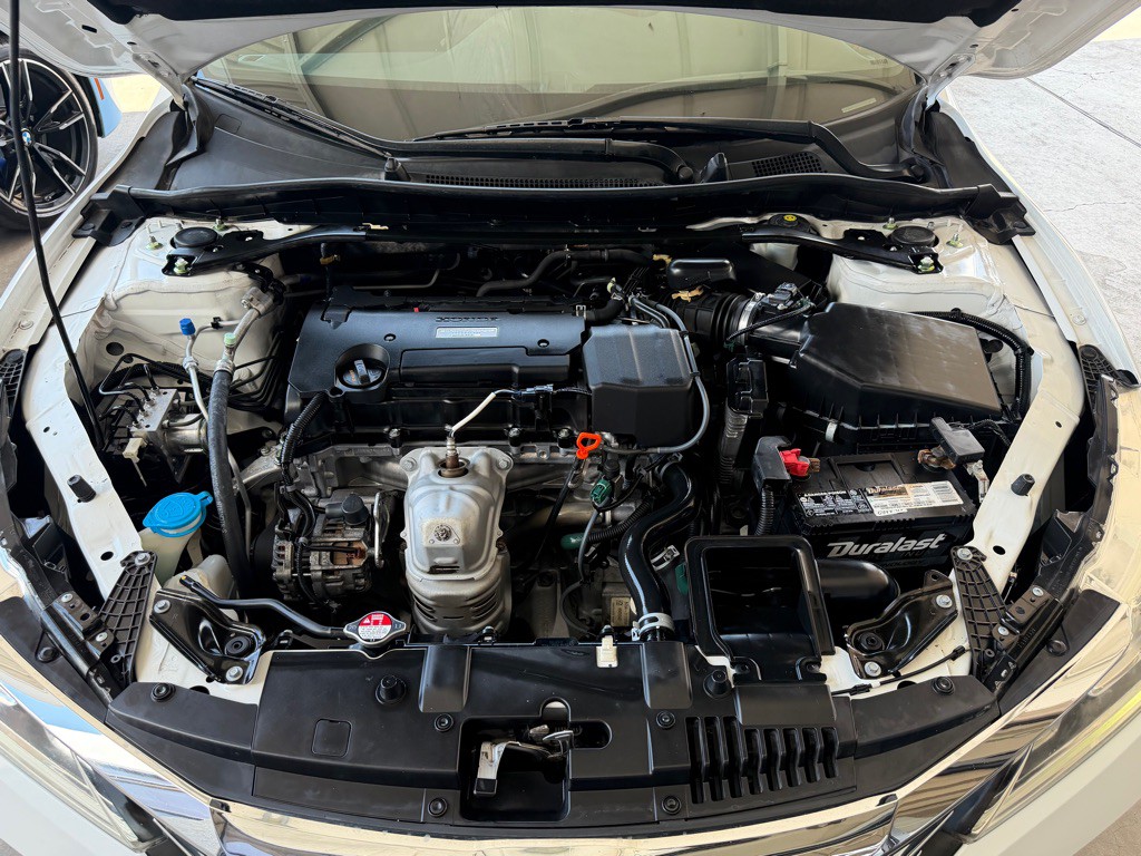 2017 Honda Accord Image 53
