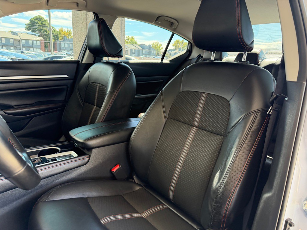 2025 Nissan Altima Image 6