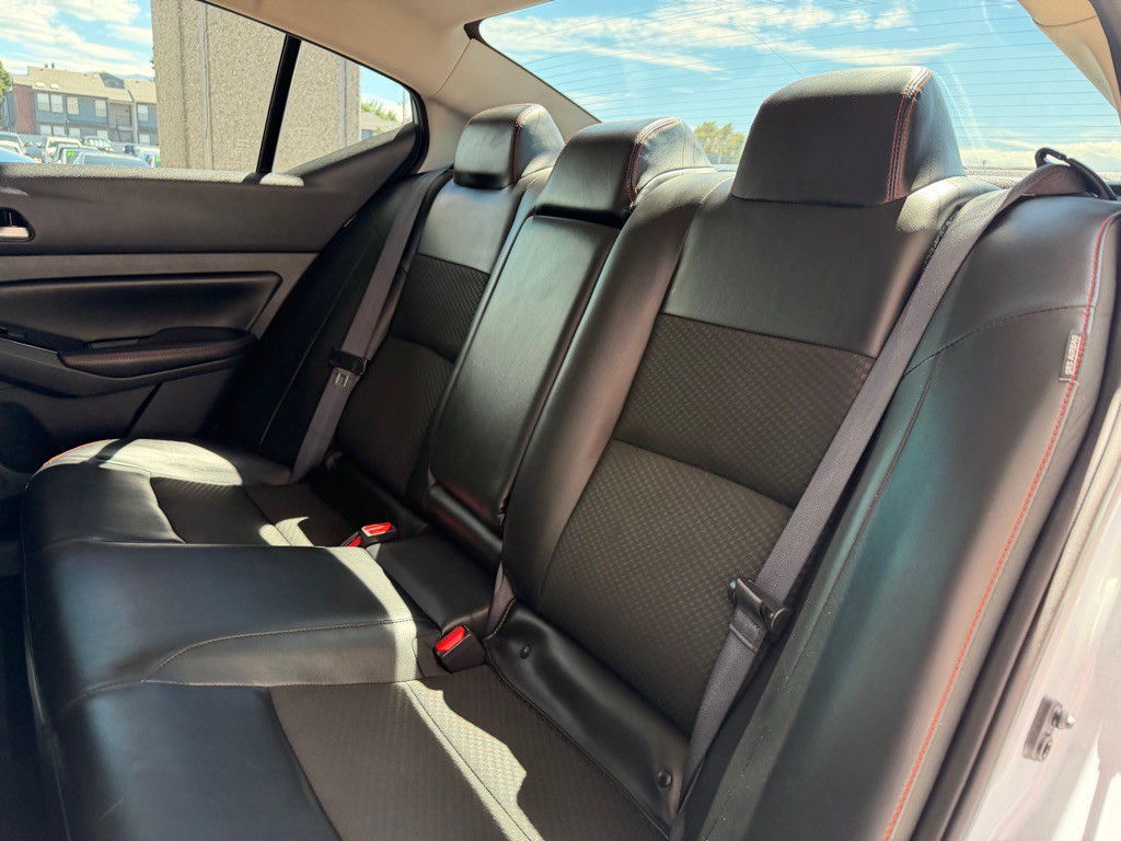 2025 Nissan Altima Image 17