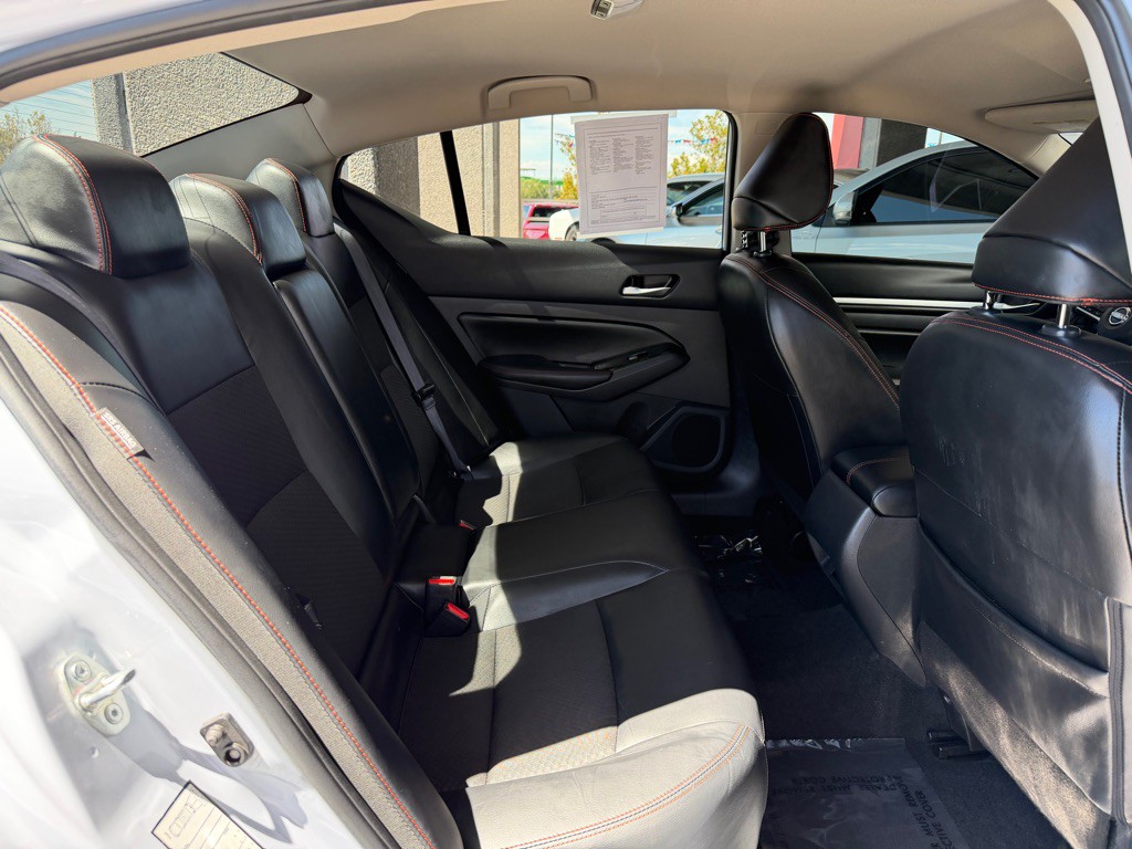 2025 Nissan Altima Image 24