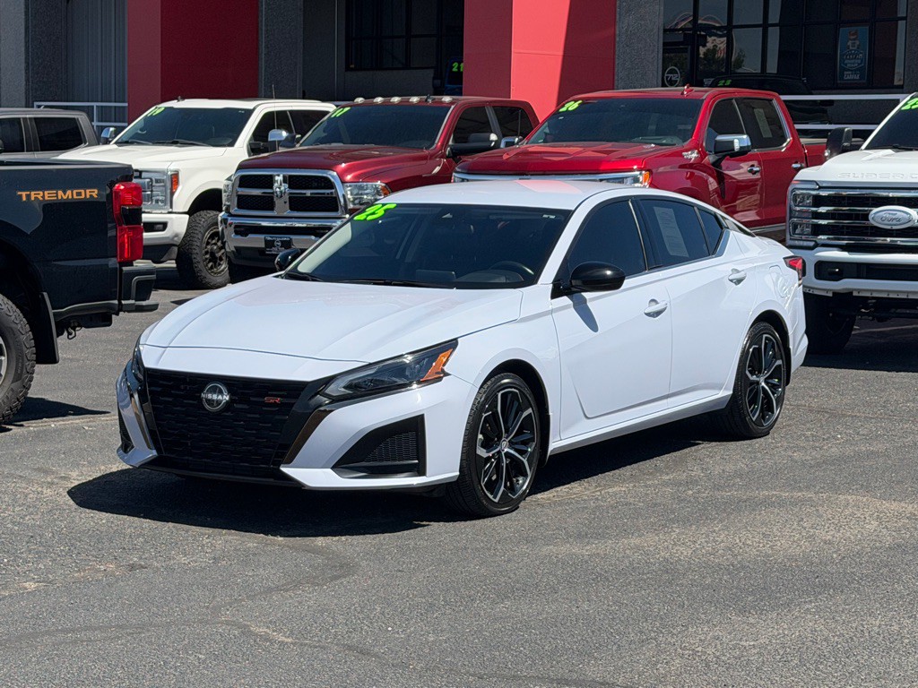 2025 Nissan Altima Image 35