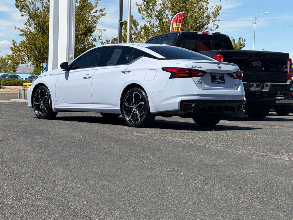 2025 Nissan Altima Image 40