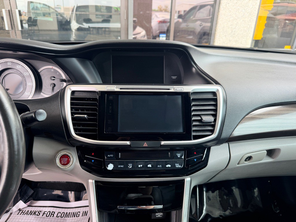 2017 Honda Accord Image 13