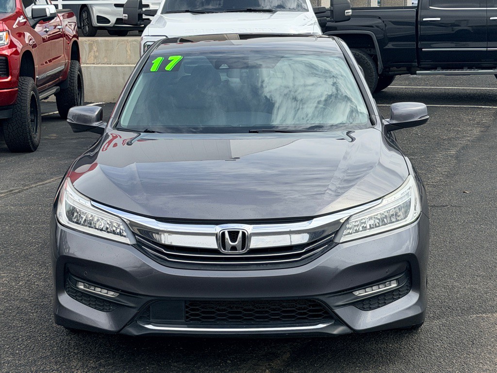 2017 Honda Accord Image 24