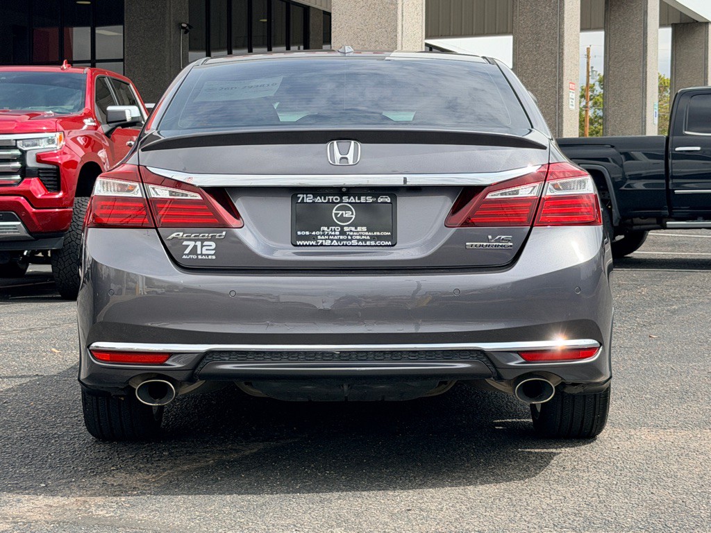2017 Honda Accord Image 34