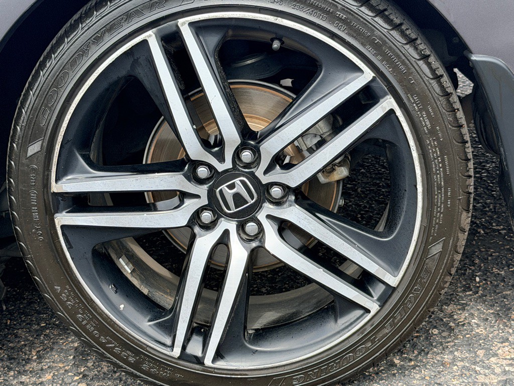 2017 Honda Accord Image 42