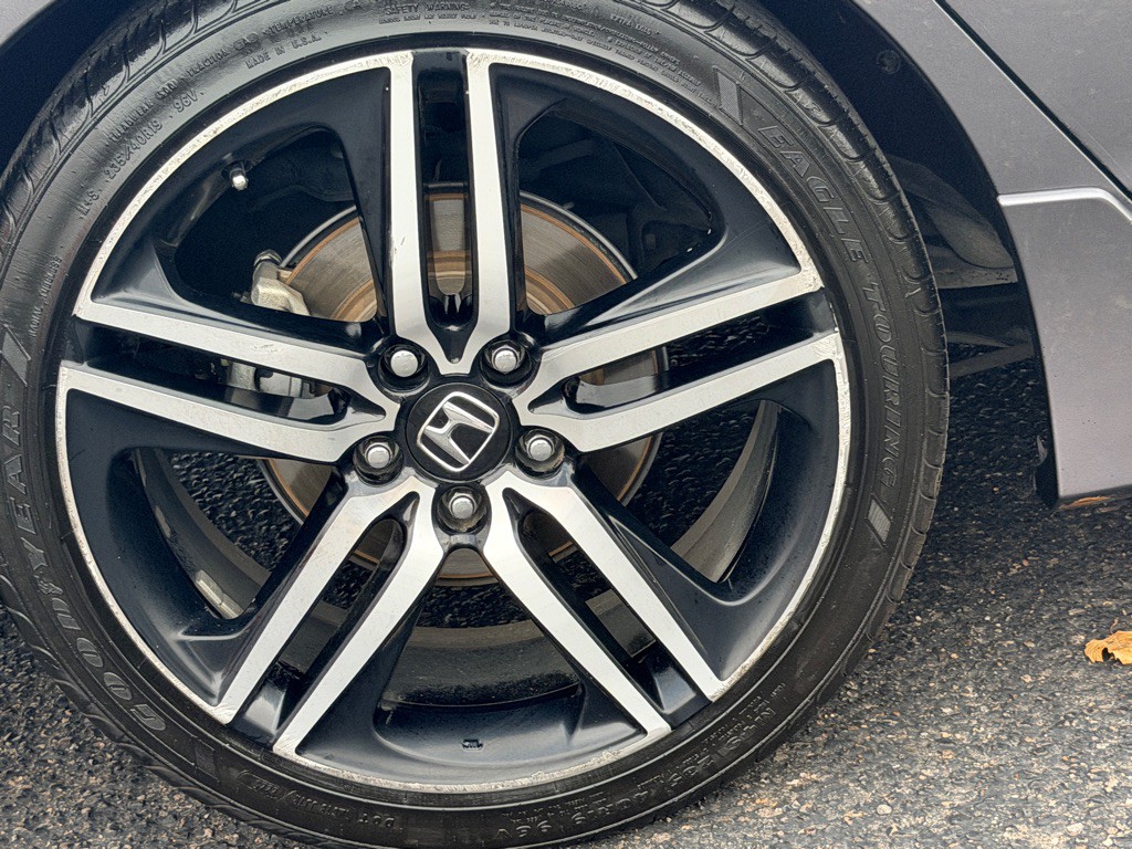 2017 Honda Accord Image 45