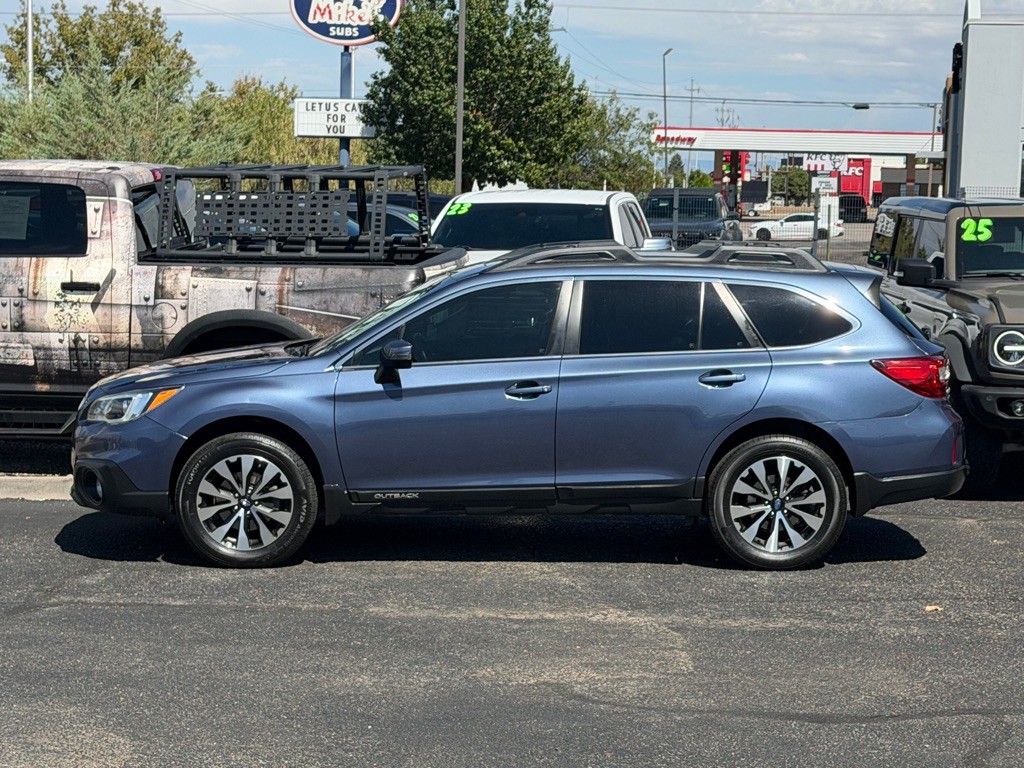 2017 Subaru Outback Image 2
