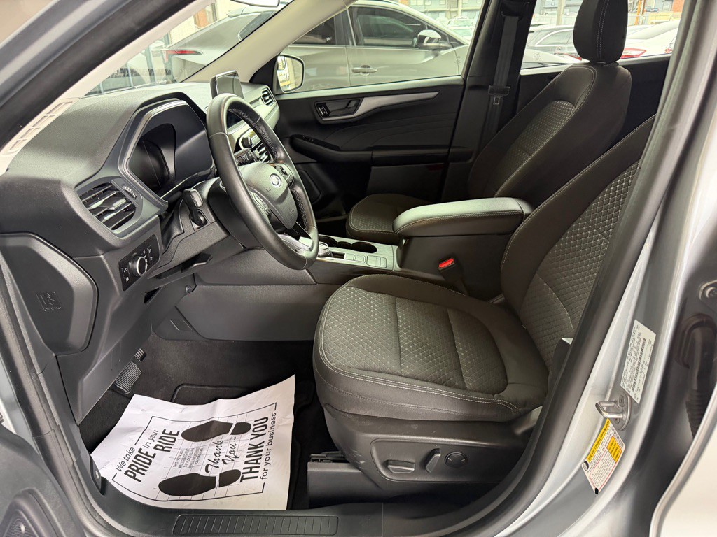 2023 Ford Escape Image 9