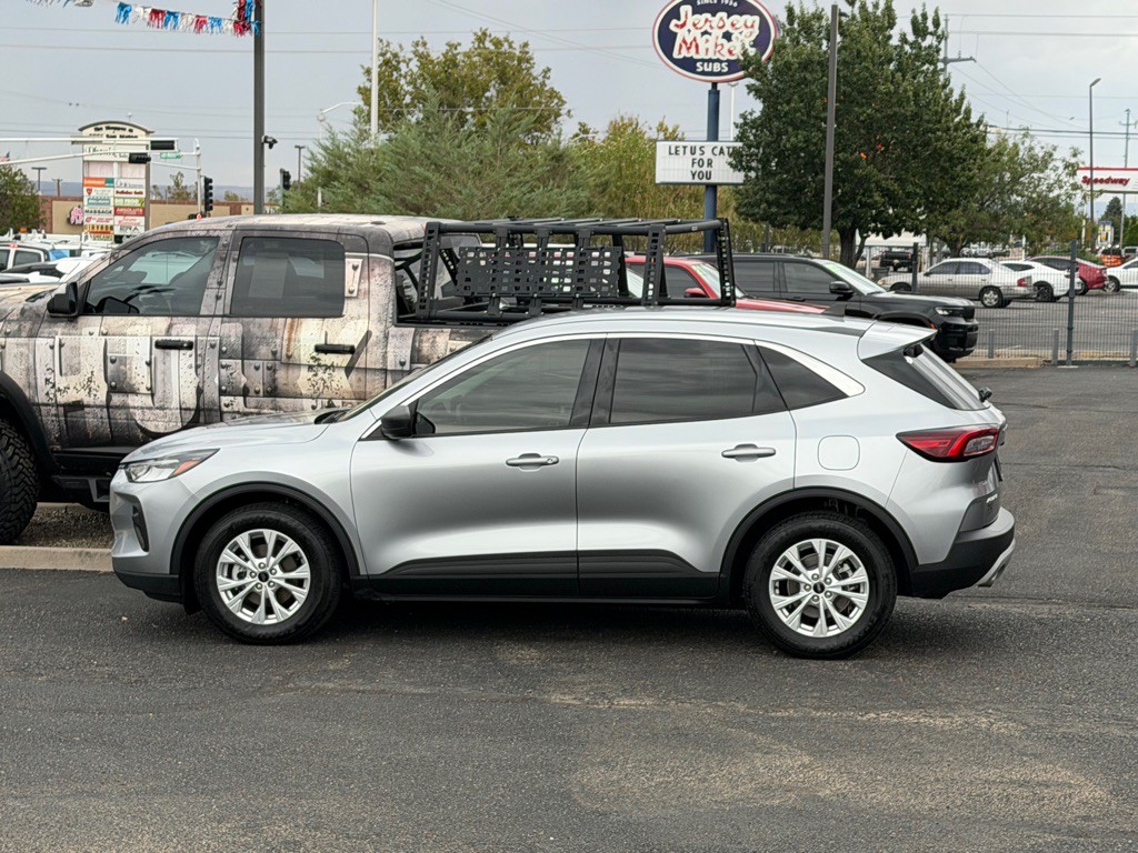 2023 Ford Escape Image 46
