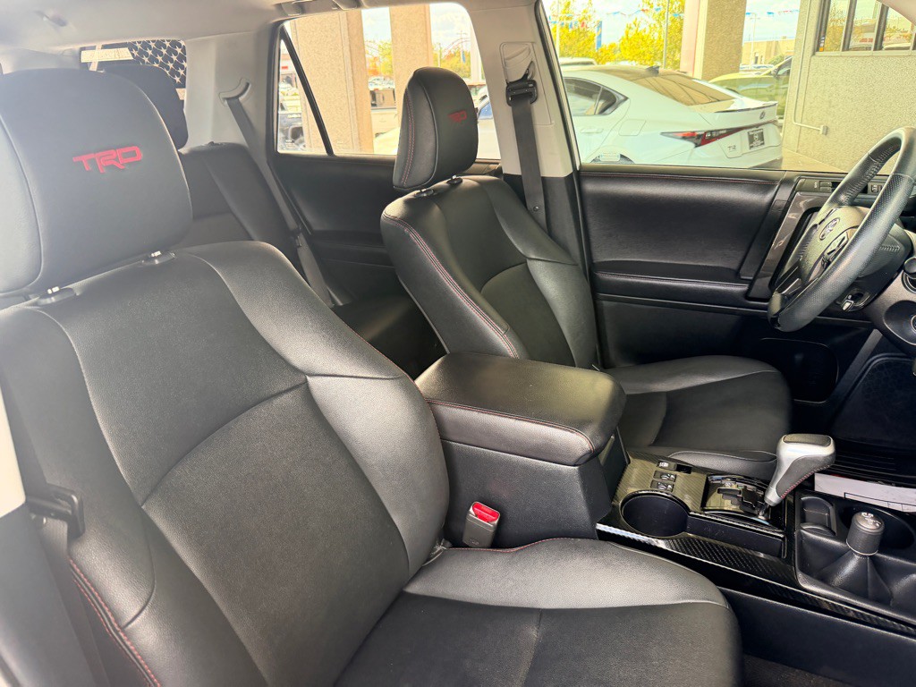 2019 Toyota 4Runner Image 18