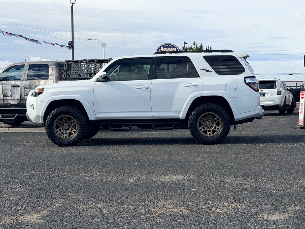 2019 Toyota 4Runner Image 28