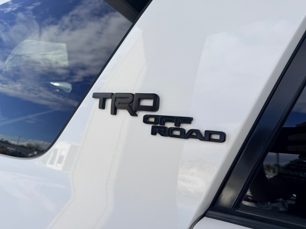 2019 Toyota 4Runner Image 40