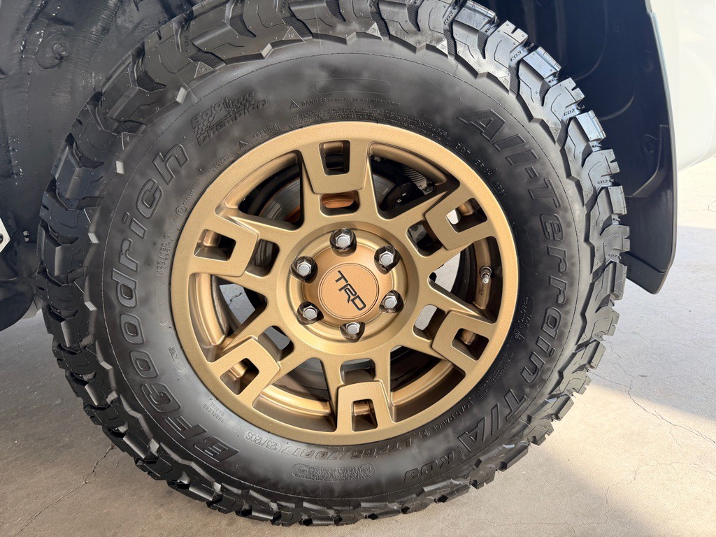 2019 Toyota 4Runner Image 43