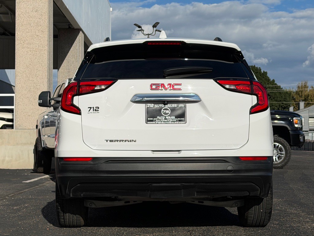 2021 GMC Terrain Image 44
