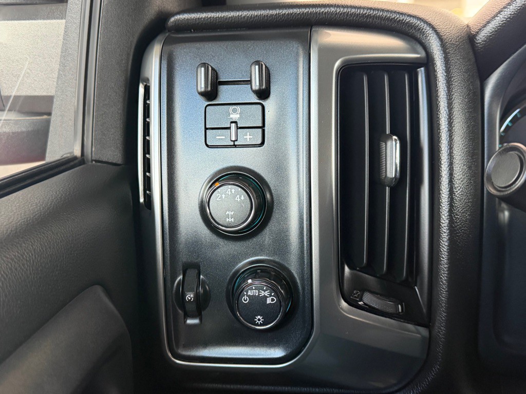 2016 Chevrolet Silverado 1500 Image 9