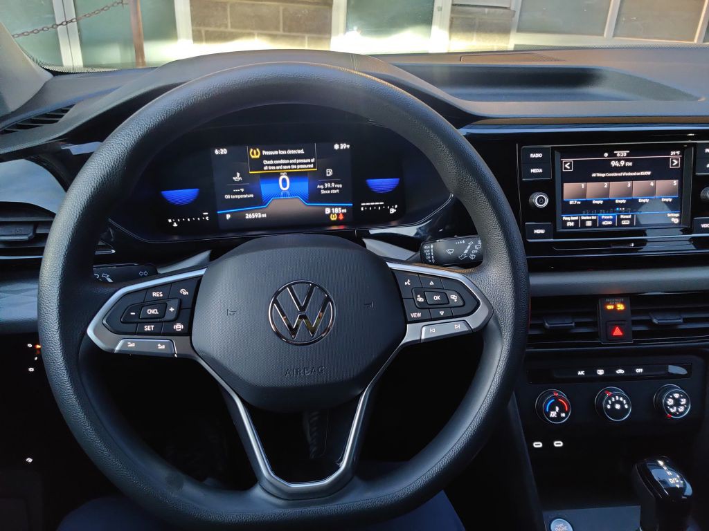 2022 Volkswagen Taos Image 10