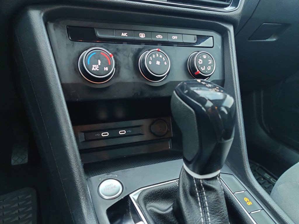 2022 Volkswagen Taos Image 12