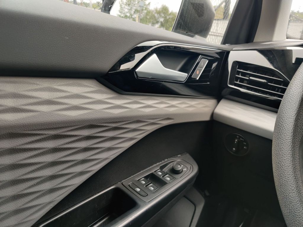 2022 Volkswagen Taos Image 14