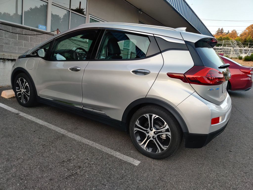 2020 Chevrolet Bolt EV Image 2