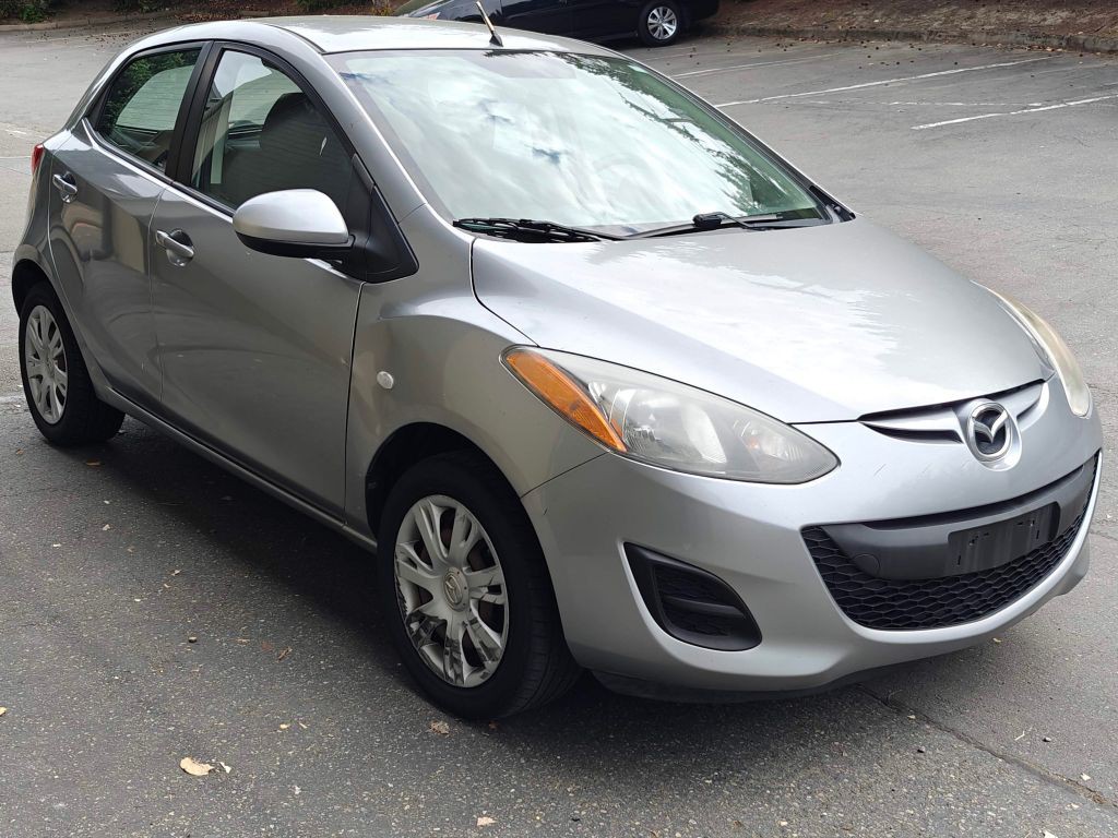 2011 Mazda Mazda2 Image 5