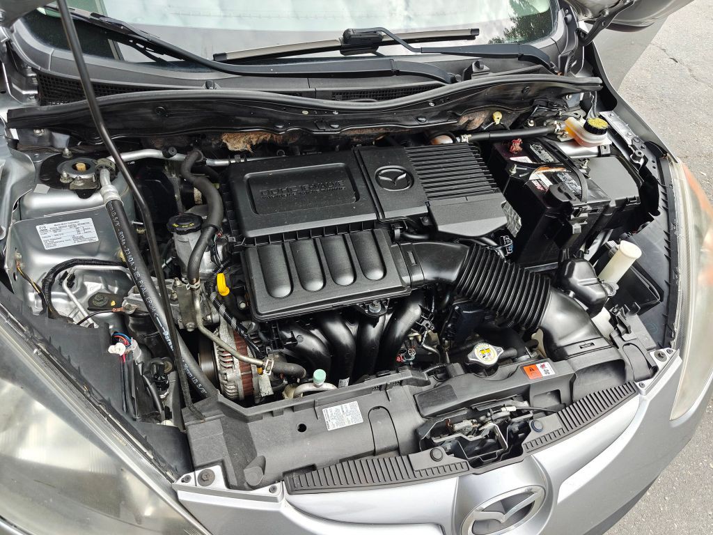 2011 Mazda Mazda2 Image 15