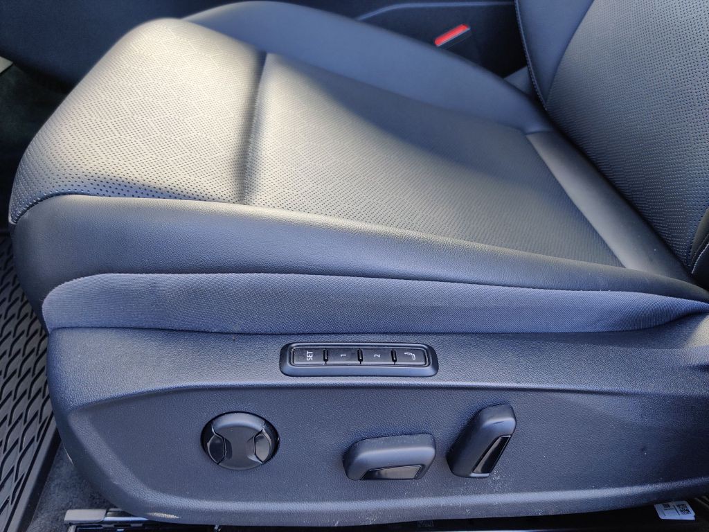 2023 Volkswagen Id.4 Image 8