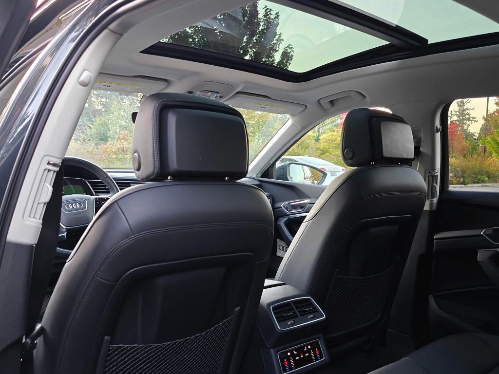 2024 Audi Q8 E-tron Image 14