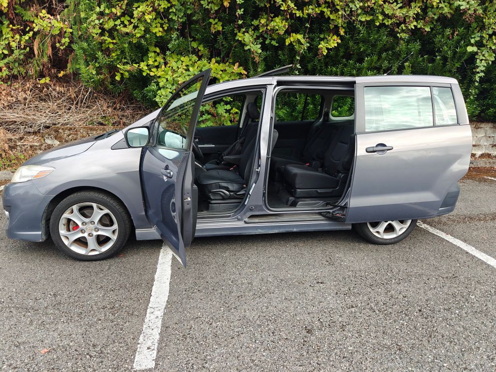 2010 Mazda Mazda5 Image 3