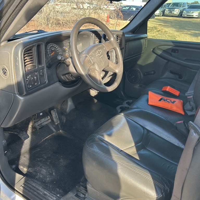 2005 Chevrolet Silverado 1500 Image 9