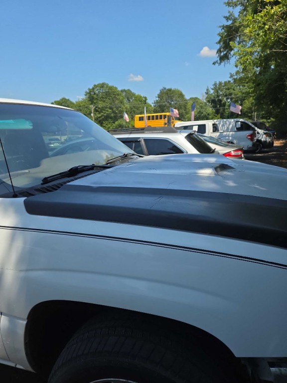 2005 Chevrolet Silverado 1500 Image 12