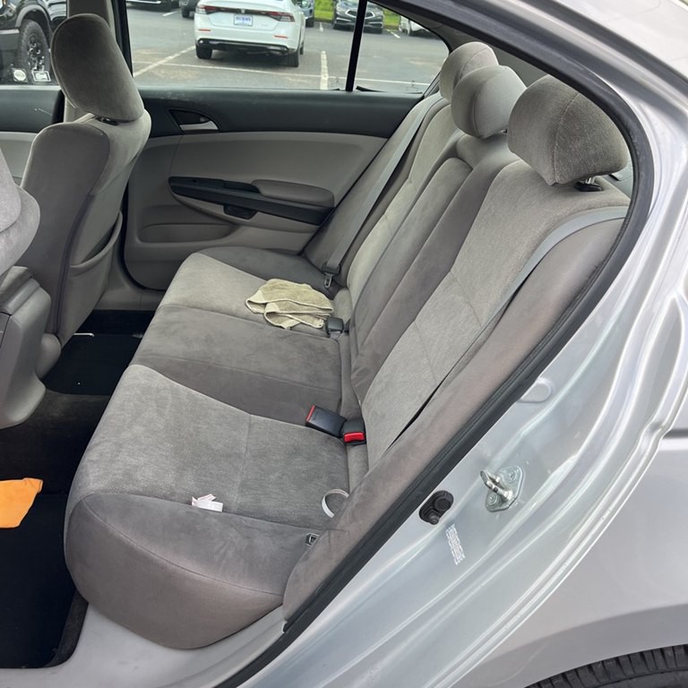 2010 Honda Accord Image 9