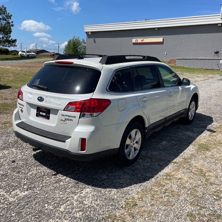 2011 Subaru Outback Image 5