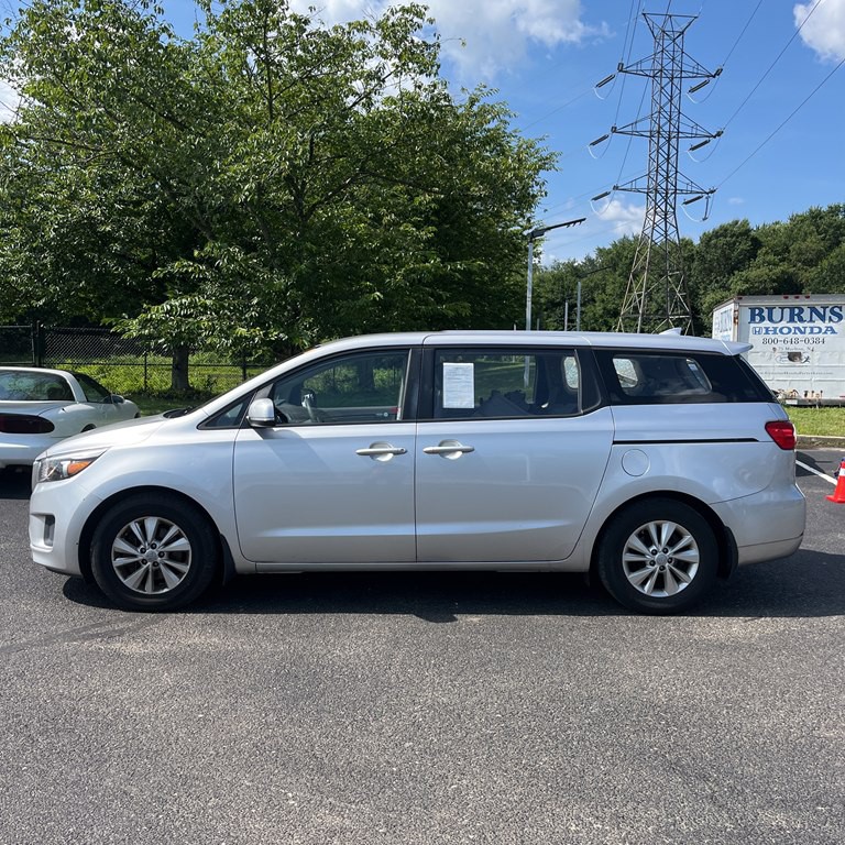 2016 Kia Sedona Image 10