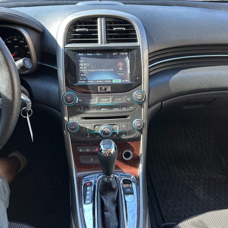 2013 Chevrolet Malibu Image 11
