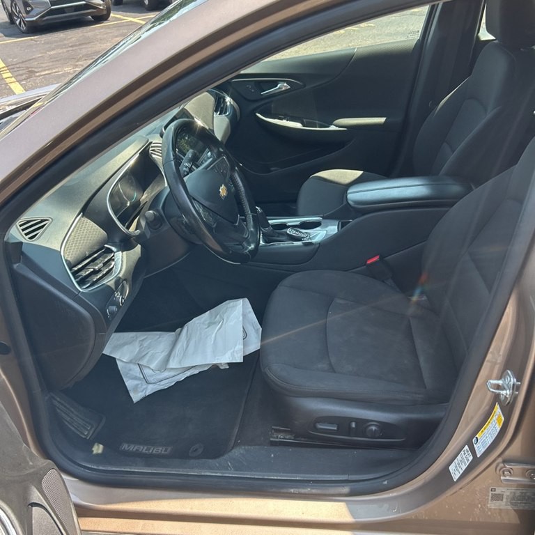 2018 Chevrolet Malibu Image 13