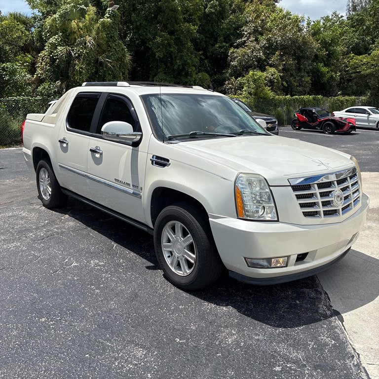 2008 Cadillac Escalade Image 9