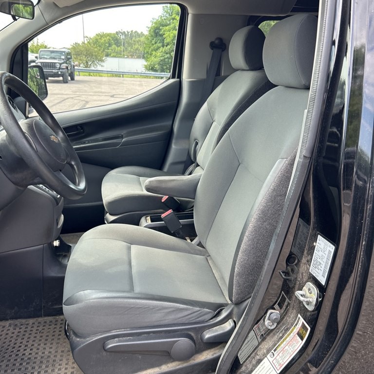 2015 Chevrolet Express Image 5