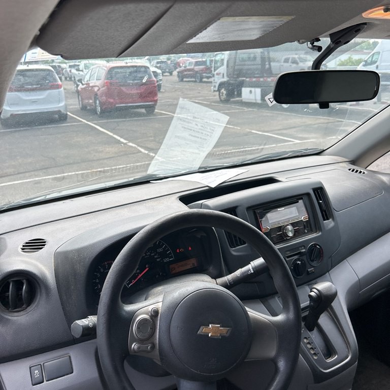 2015 Chevrolet Express Image 9