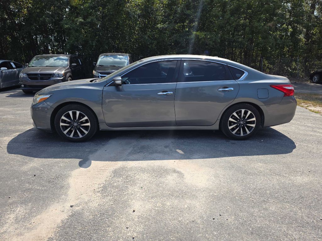 2016 Nissan Altima Image 7