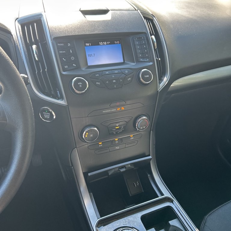 2019 Ford Edge Image 6