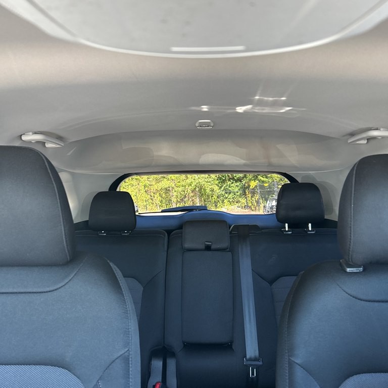 2019 Ford Edge Image 8