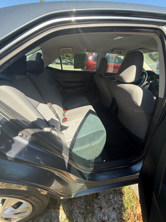 2015 Toyota Corolla Image 13