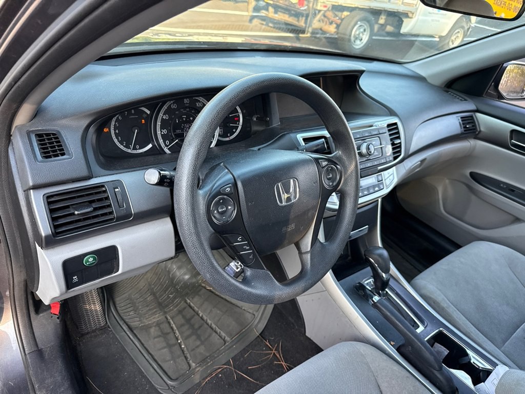 2013 Honda Accord Image 2